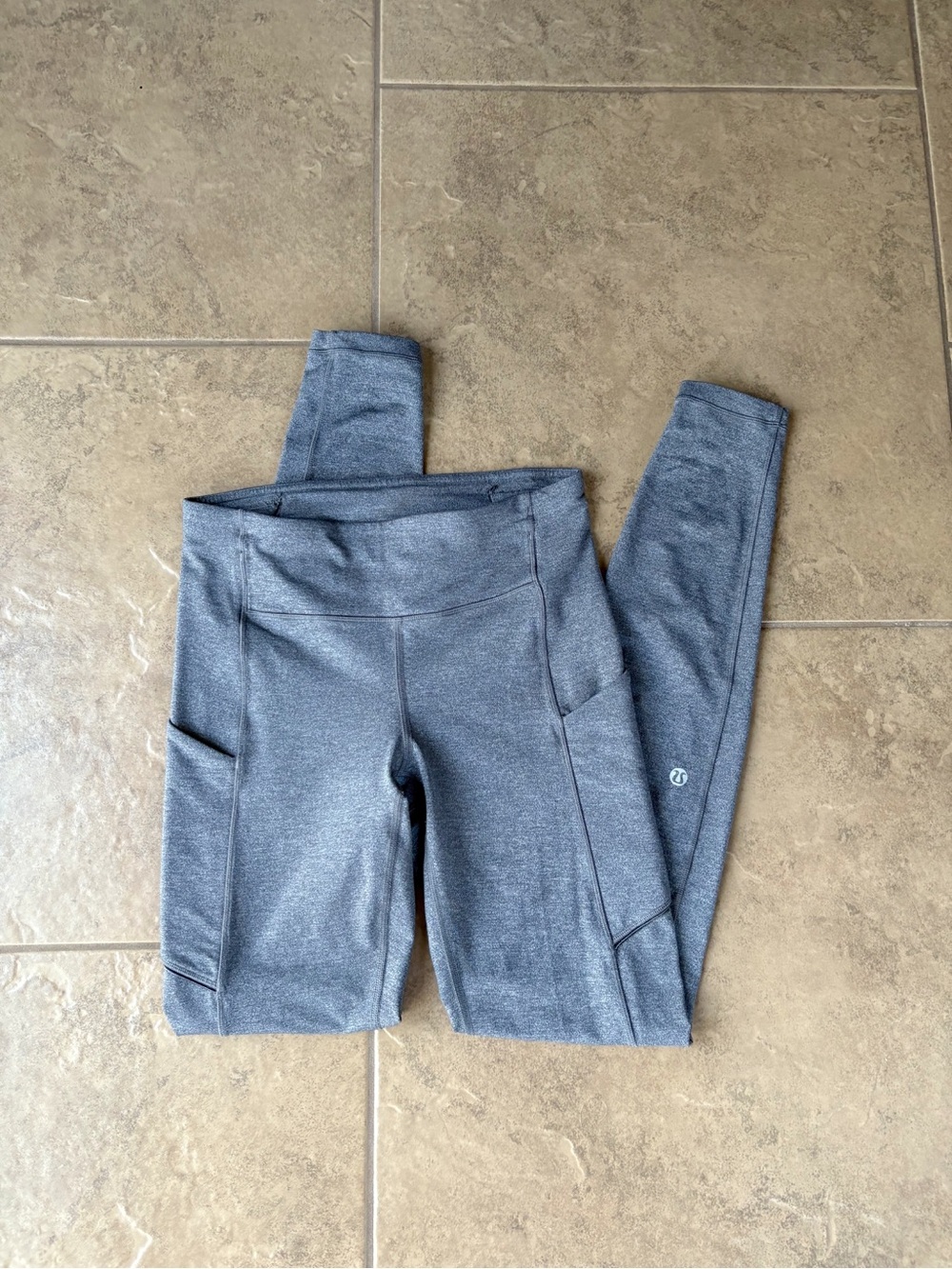Lululemon High-Rise Gray 28” Inseam Leggings • Size 4